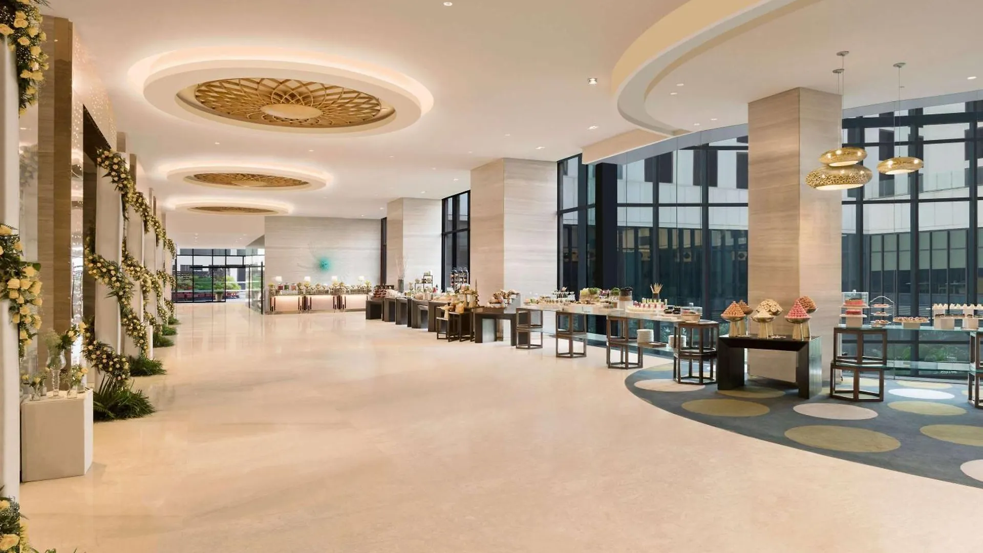 ***** Hotel Novotel New Delhi Aerocity India