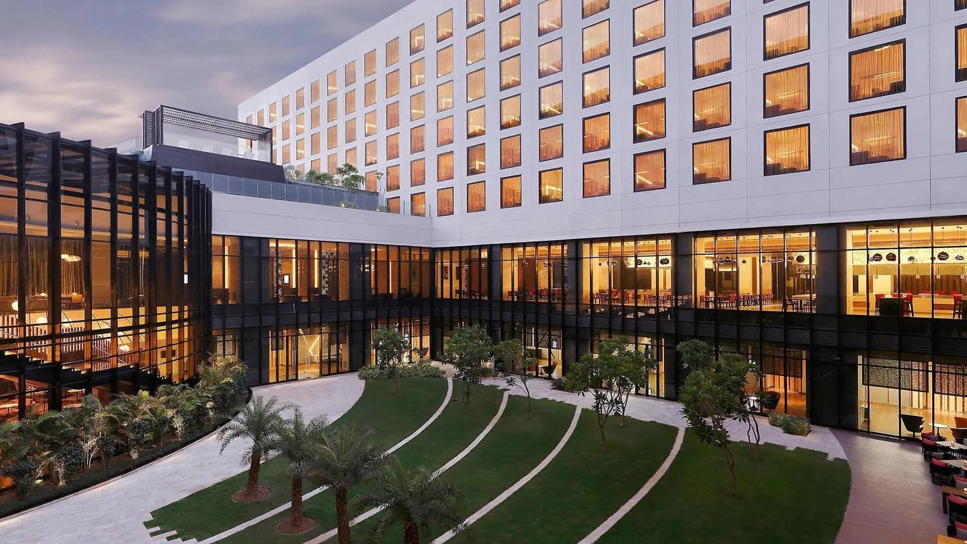 Novotel New Delhi Aerocity فندق