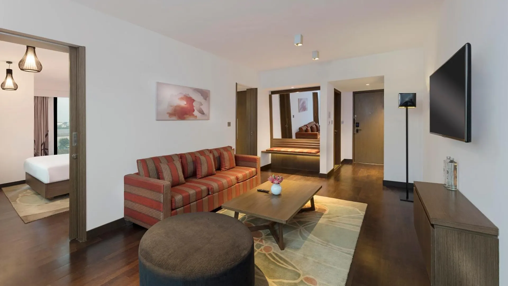 Novotel New Delhi Aerocity Отель