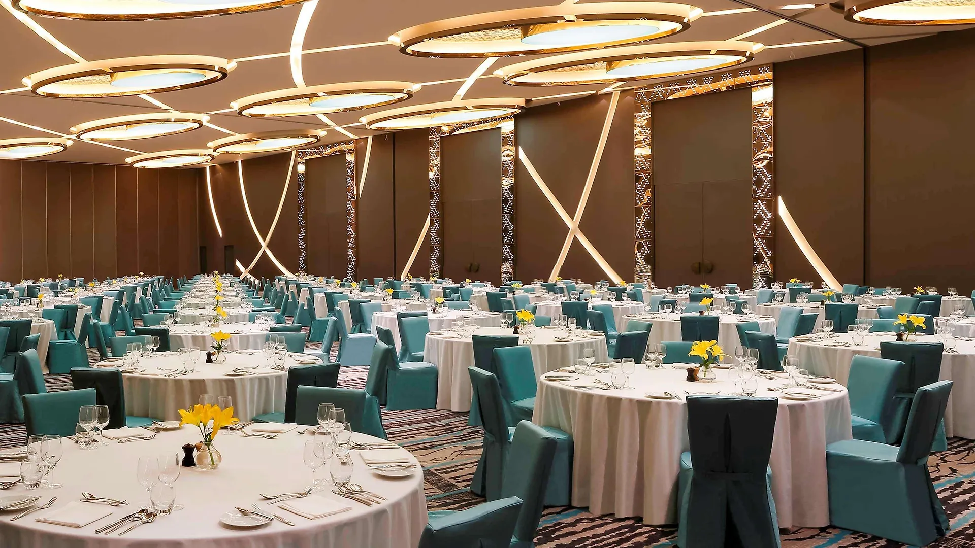 Hotel Novotel New Delhi Aerocity