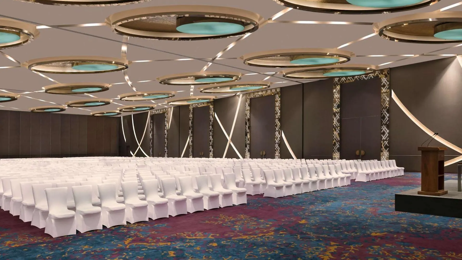 Novotel New Delhi Aerocity 5*,
